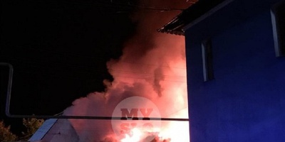 В Тульской области сгорели сараи