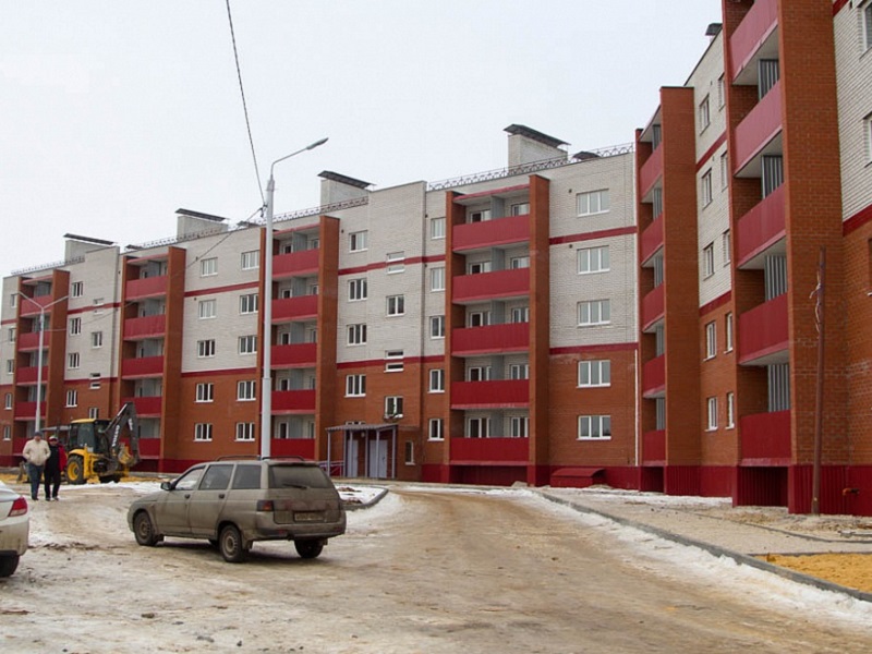 Город приобретет для переселенцев 140 квартир