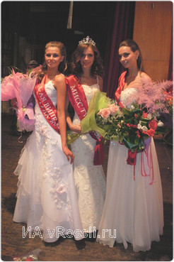 Слева направо: Ангелина Табунникова, Анастасия Домская, Инна Абдуллина