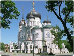 Крестный ход отправился от Благовещенского кафедрального собора