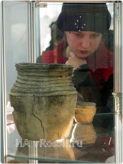 Самые древние из этих изделий были сделаны еще без использования круга