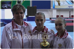 Тульские чемпионки мира с тренером.
